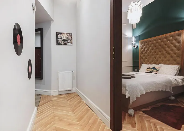 Klimatyczny W Centrum فروتسواف